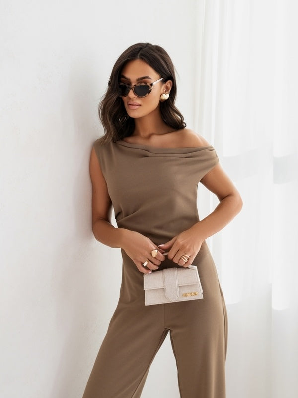 Women’s Elegant Straight-Leg Jumpsuit – Falling Straps, Side Zipper